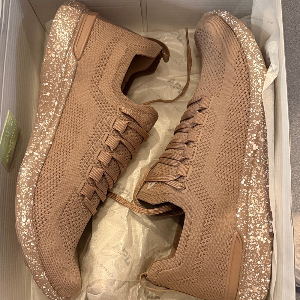 APL TECHLOOM BREEZE